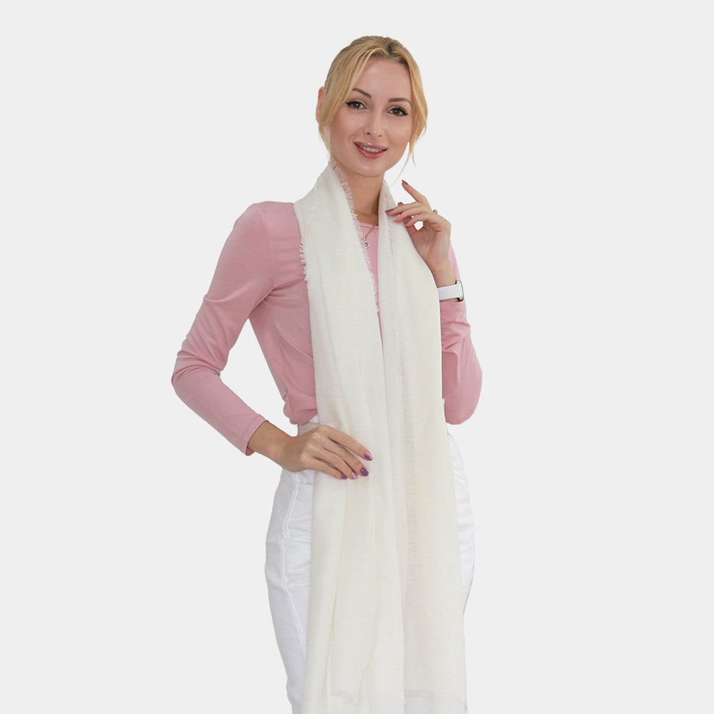 featherlight cashmere scarf in white color