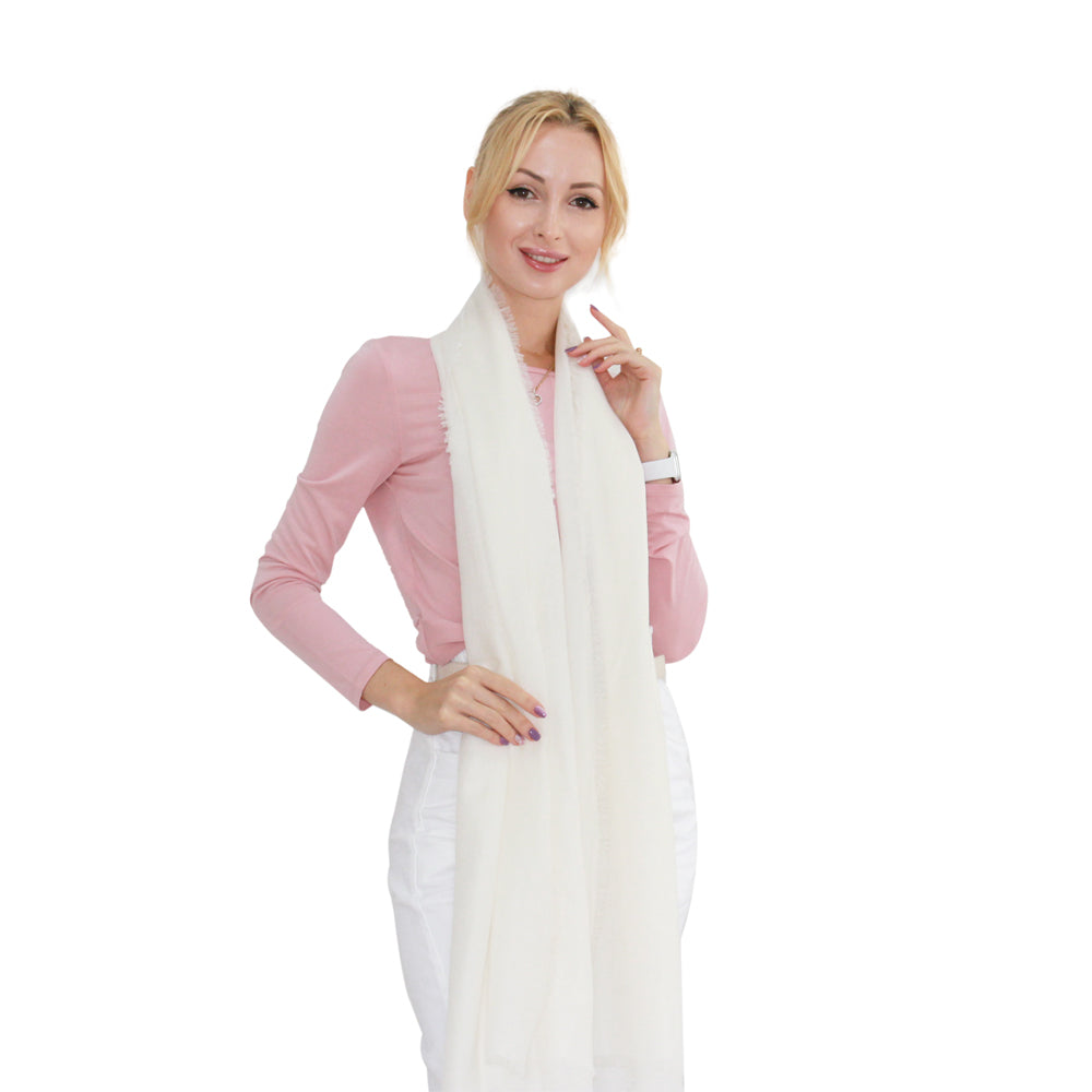 featherlight cashmere scarf in white color